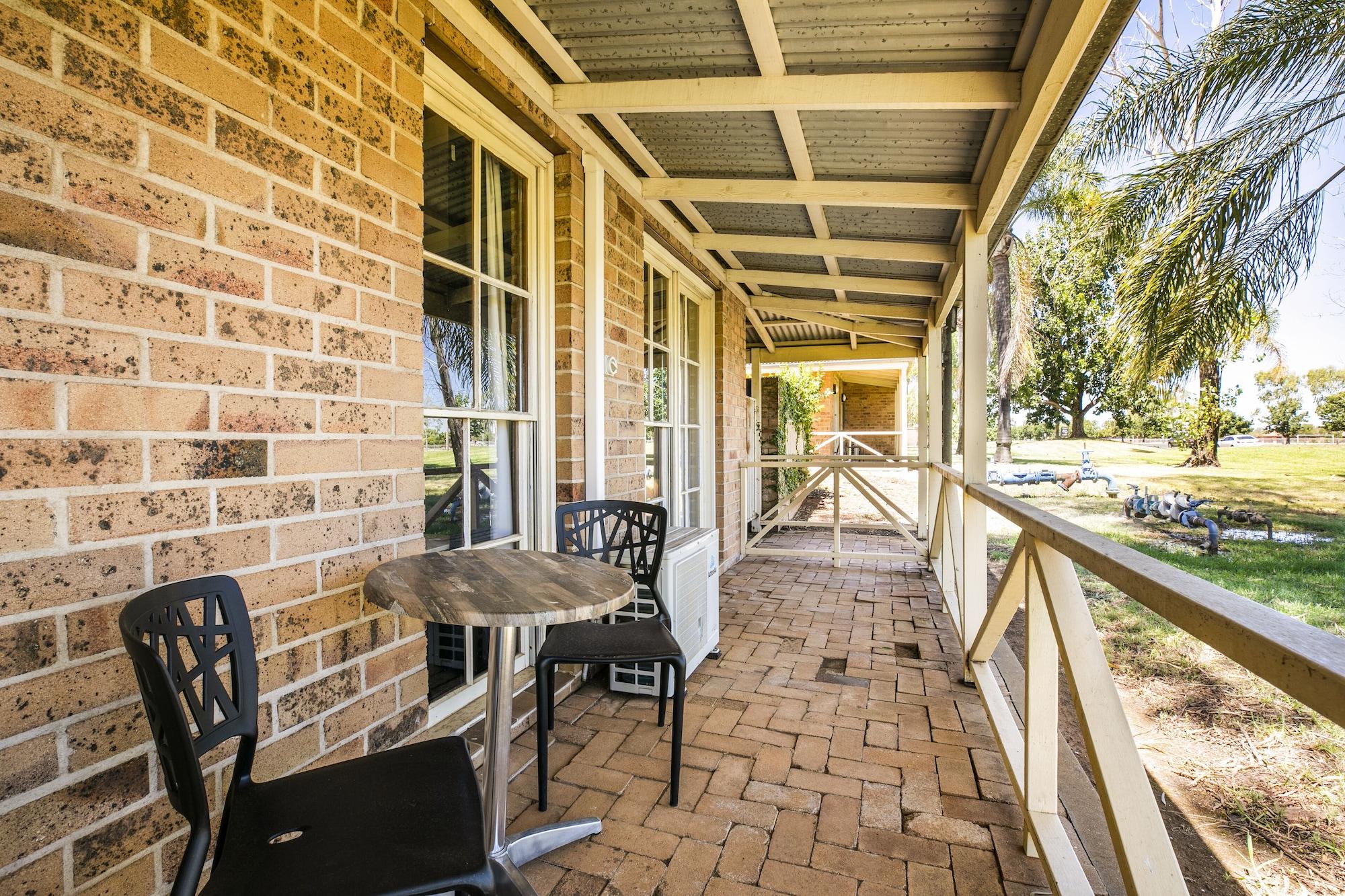 Nightcap At Macquarie Inn Anafi Exterior foto